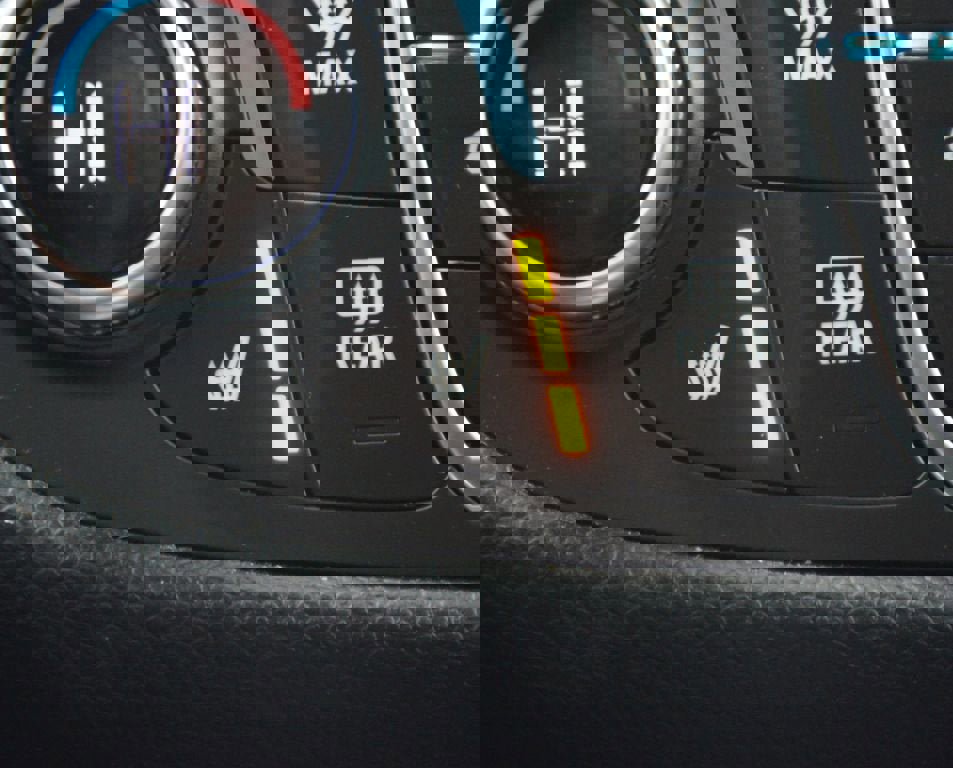 Used 2018 Chevrolet Equinox LT image 8