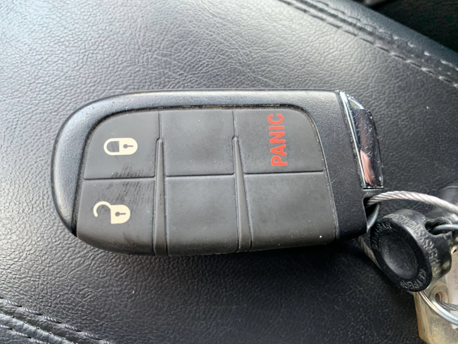 Used 2025 Jeep Compass Trailhawk AWD/4WD image 21