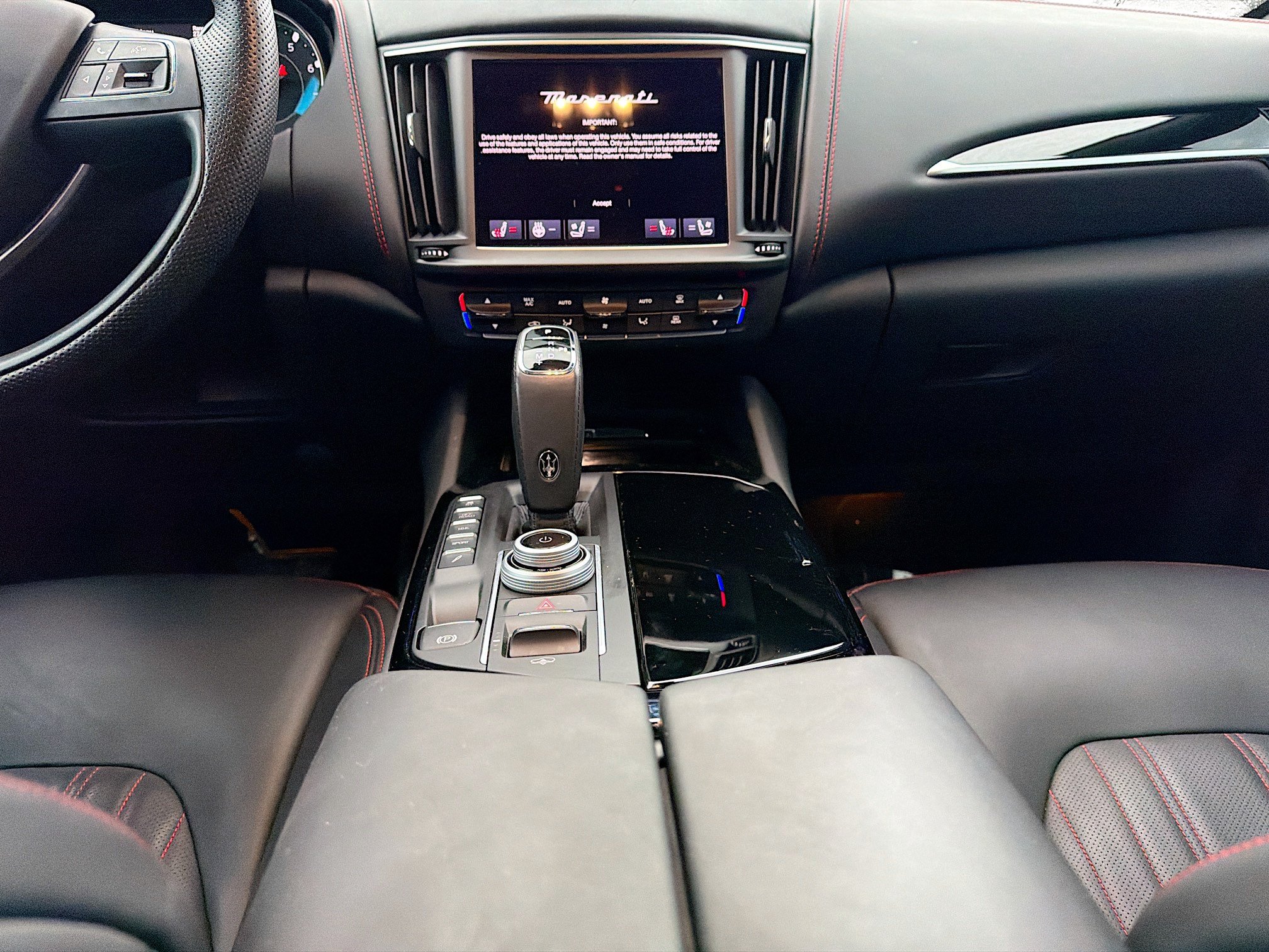Certified 2023 Maserati Levante GT AWD/4WD image 19