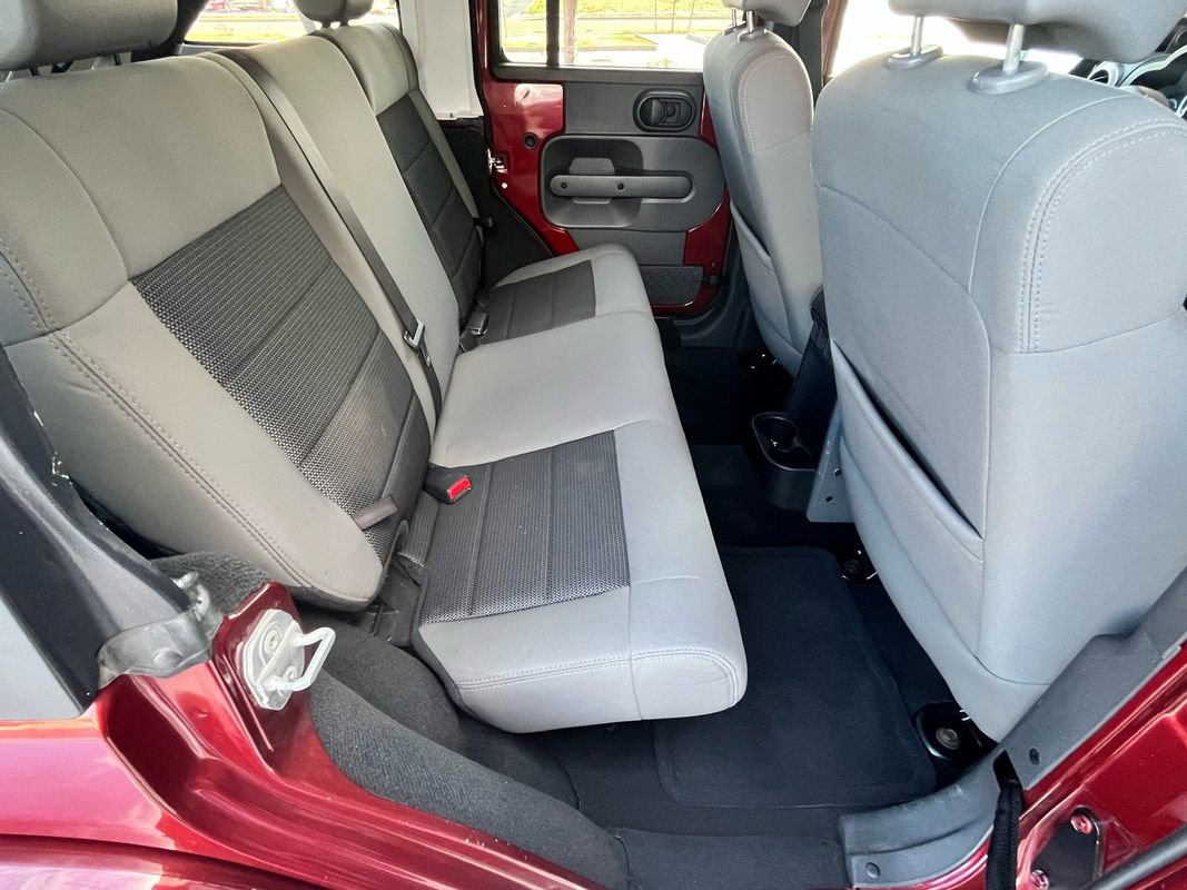 Used 2010 Jeep Wrangler Unlimited Sahara w/ Dual Top Group image 21