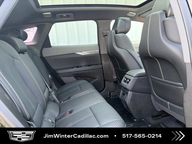 Certified 2025 Cadillac Optiq Luxury 2 w/ LPO, Floor Liner Package AWD/4WD image 16