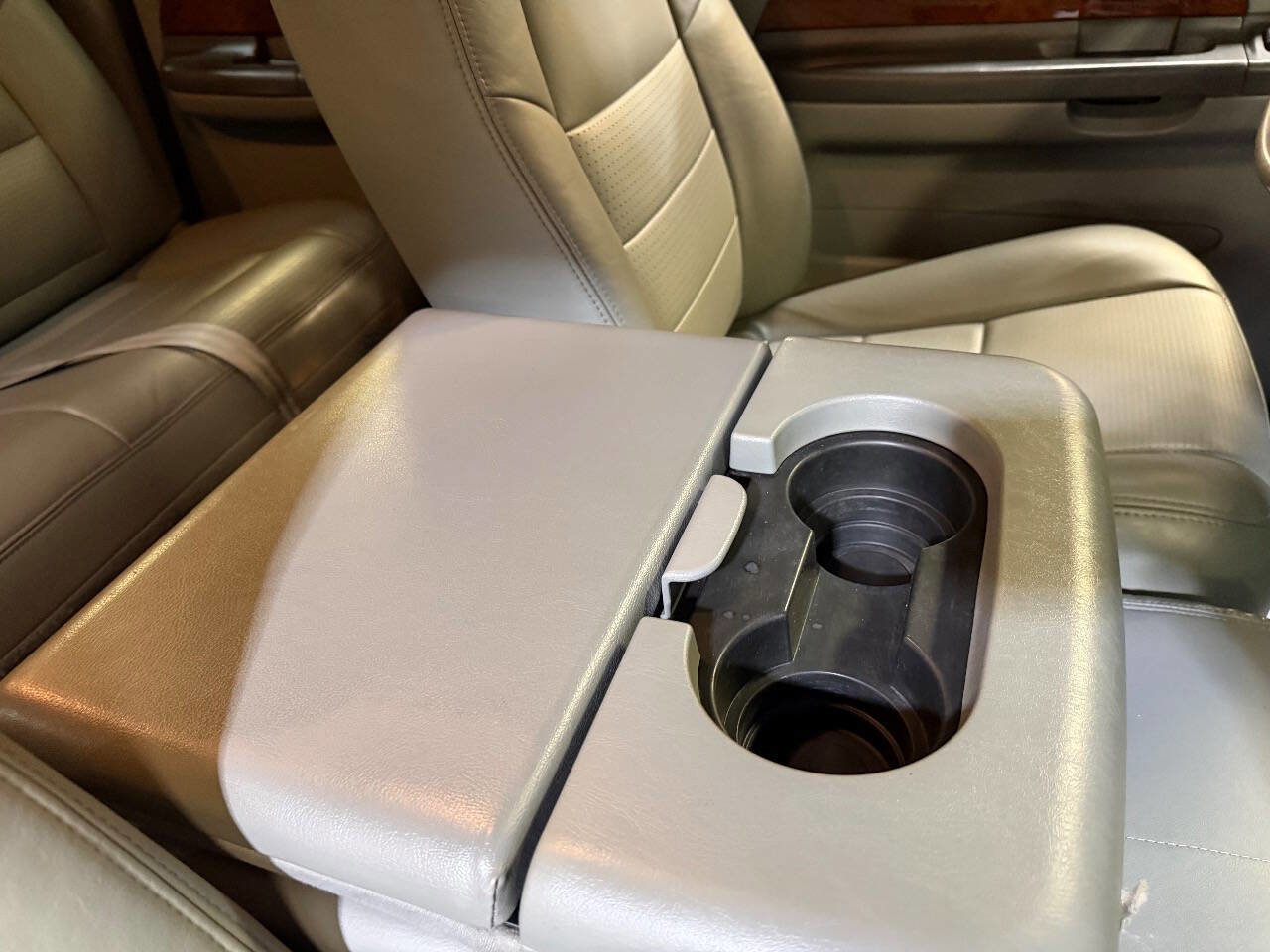 Used 2002 Ford F350 Lariat image 44