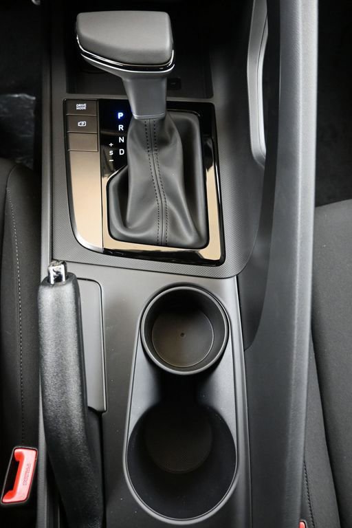 New 2026 Hyundai Elantra Sport FWD image 36