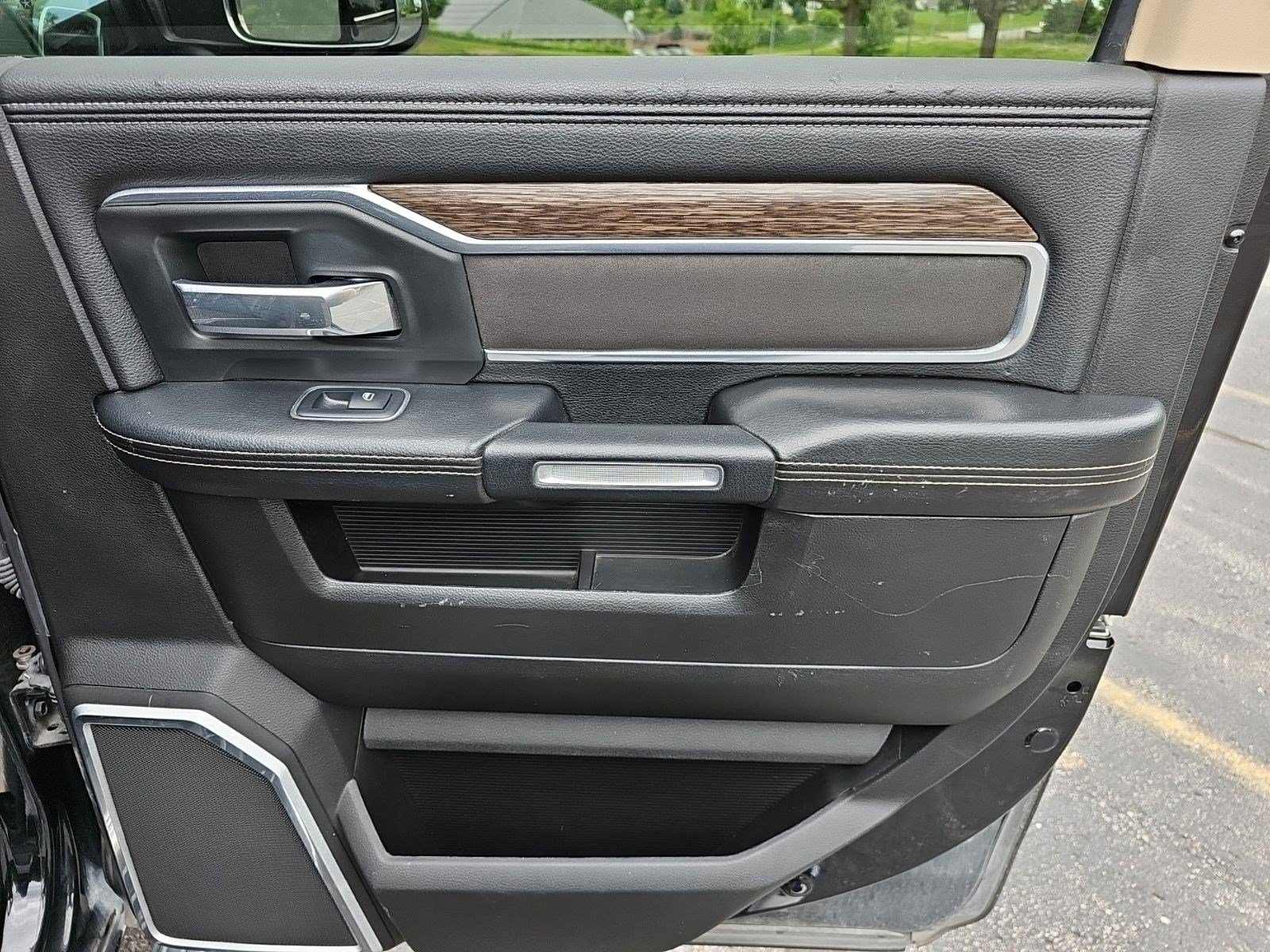 Used 2019 RAM 2500 Laramie AWD/4WD image 17