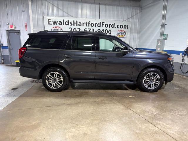 Certified 2025 Ford Expedition Active AWD/4WD image 9