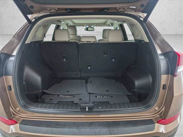 Used 2017 Hyundai Tucson Limited w/ Limited Ultimate Package 03 FWD image 6