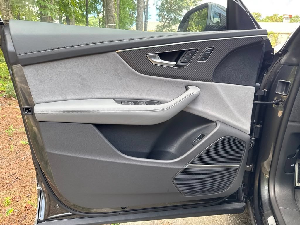 New 2027 Audi SQ8 Prestige AWD/4WD image 17