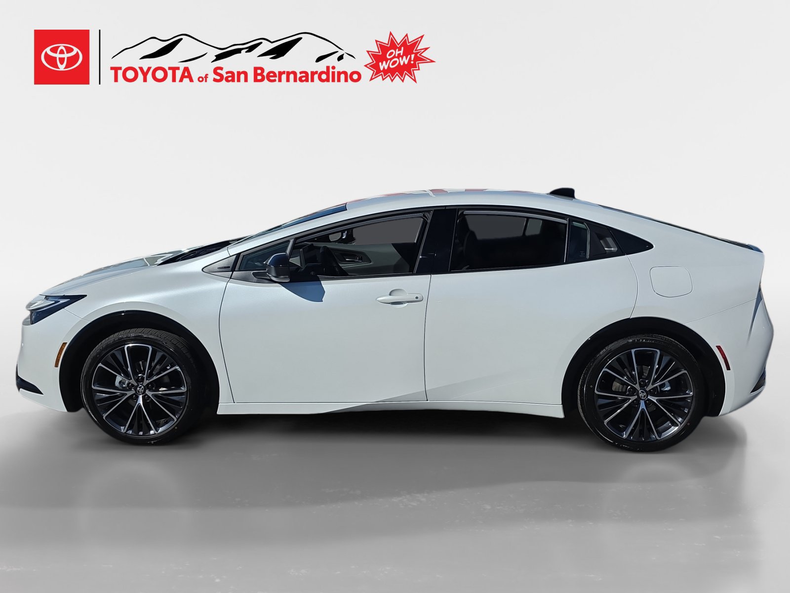 New 2027 Toyota Prius XLE FWD image 2