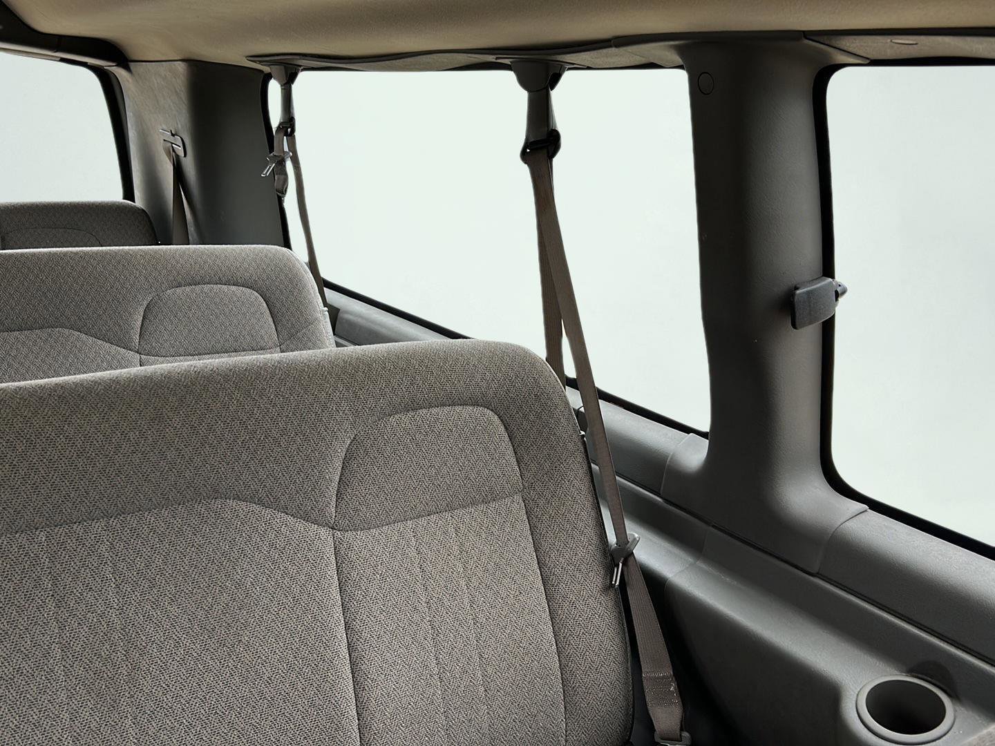 Used 2020 Chevrolet Express 3500 LT w/ LT Preferred Equipment Group RWD image 22