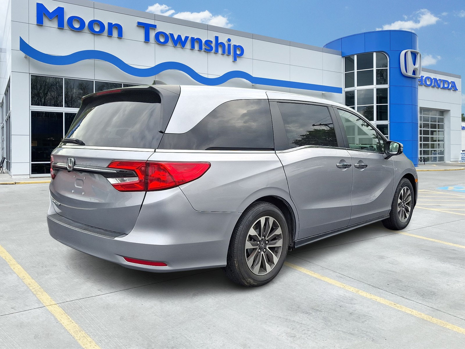 Used 2023 Honda Odyssey EX-L image 6