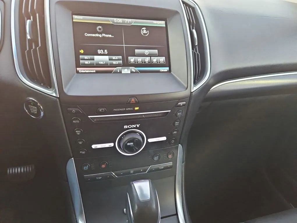 Used 2015 Ford Edge Titanium w/ Equipment Group 302A image 39