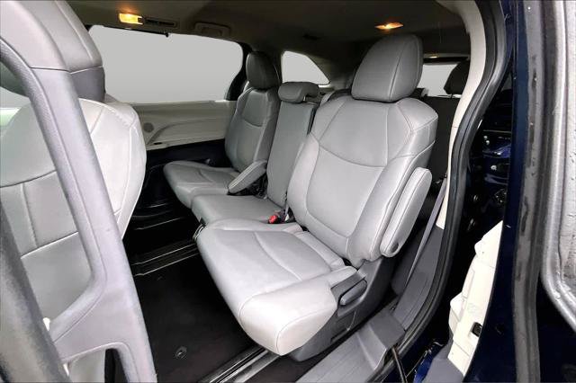 Certified 2024 Toyota Sienna XLE FWD image 20