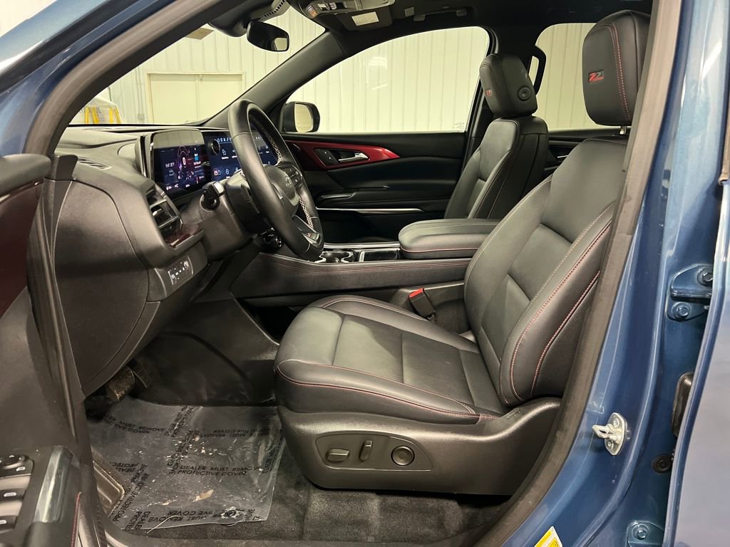 Certified 2025 Chevrolet Traverse Z71 image 13