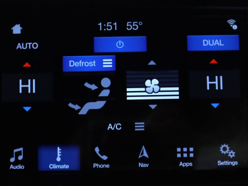 Used 2018 Ford F150 Lariat w/ Equipment Group 501A Mid image 23