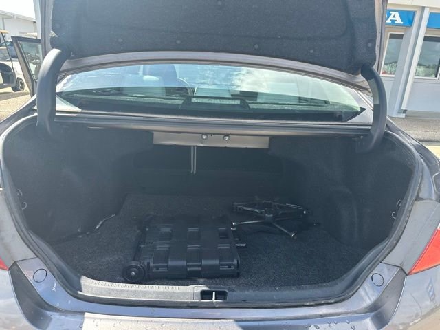 Used 2016 Toyota Camry LE image 14