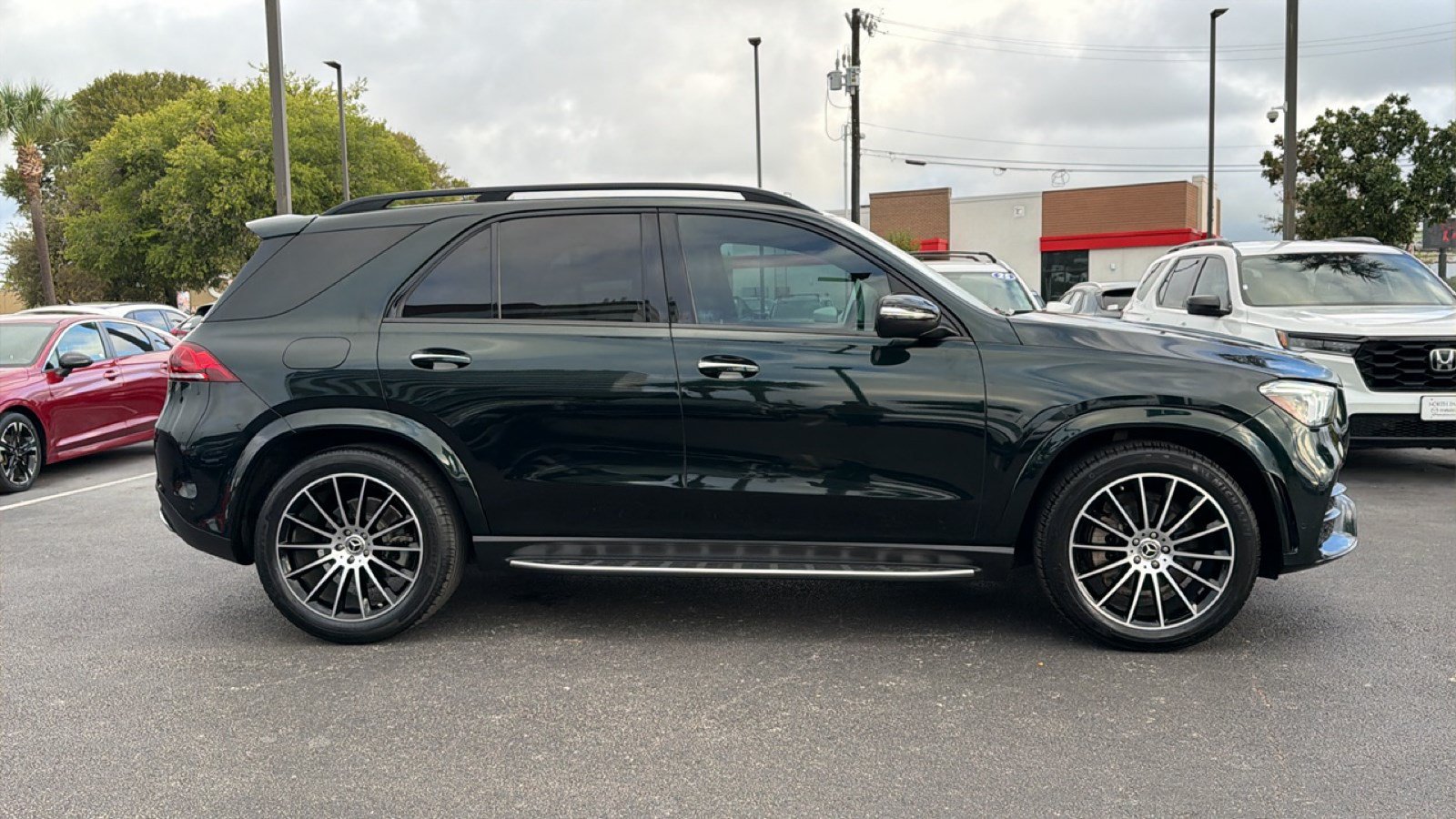 Used 2021 Mercedes-Benz GLE 350 image 3