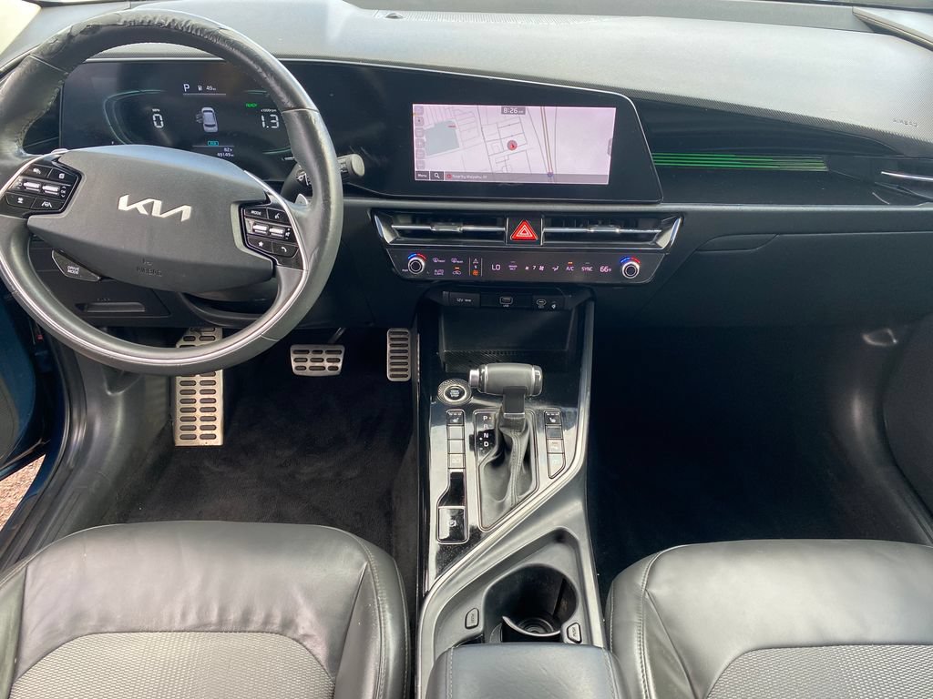 Used 2023 Kia Niro EX Touring FWD image 30
