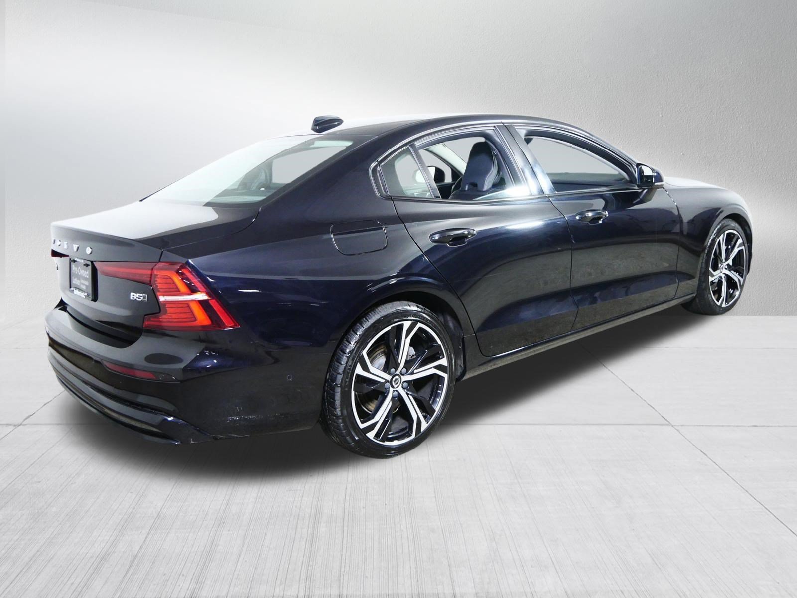 Used 2024 Volvo S60 B5 Plus AWD/4WD image 7