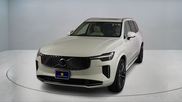 New 2026 Volvo XC90 T8 Ultra w/ Protection Package Premier AWD/4WD image 2