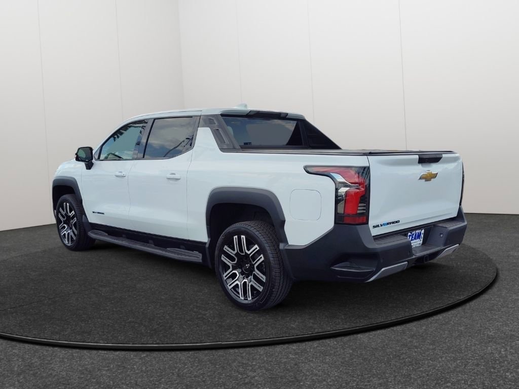 New 2026 Chevrolet Silverado EV LT image 4