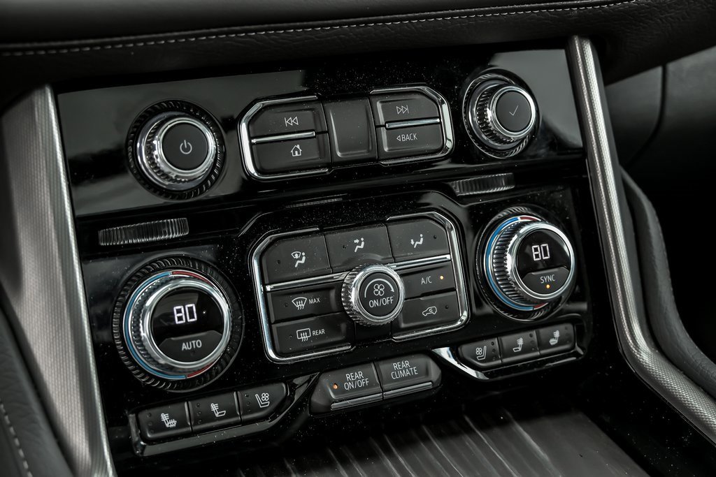 Used 2021 GMC Yukon Denali w/ Denali Premium Package image 26