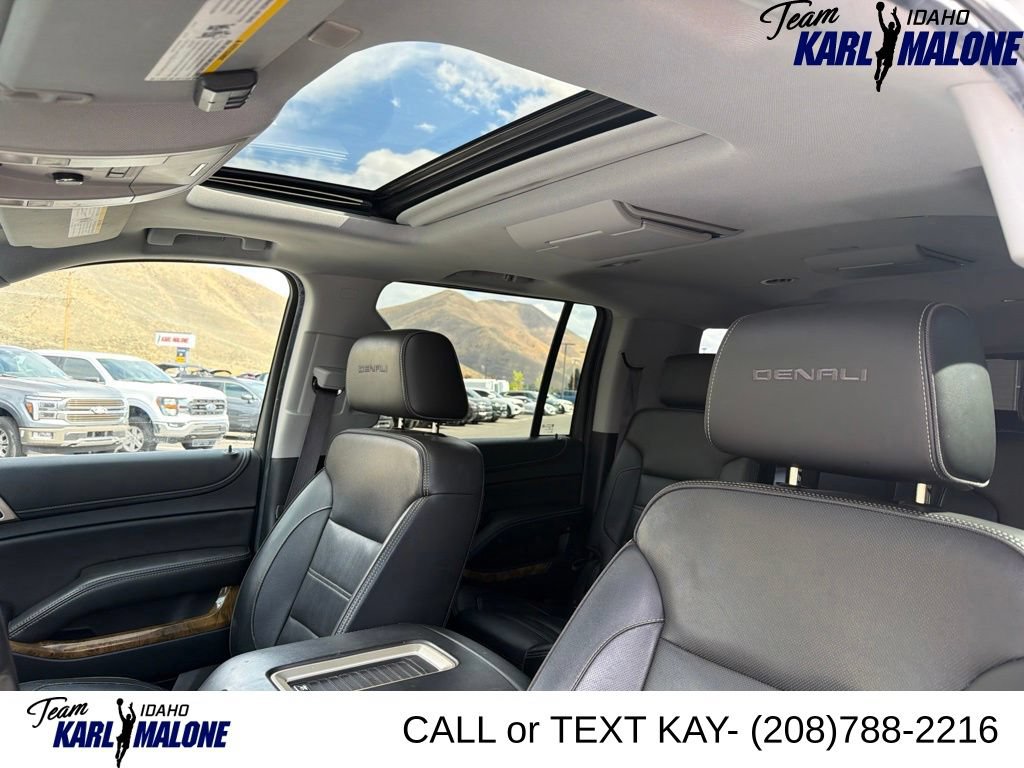 Used 2017 GMC Yukon XL Denali w/ Open Road Package AWD/4WD image 39
