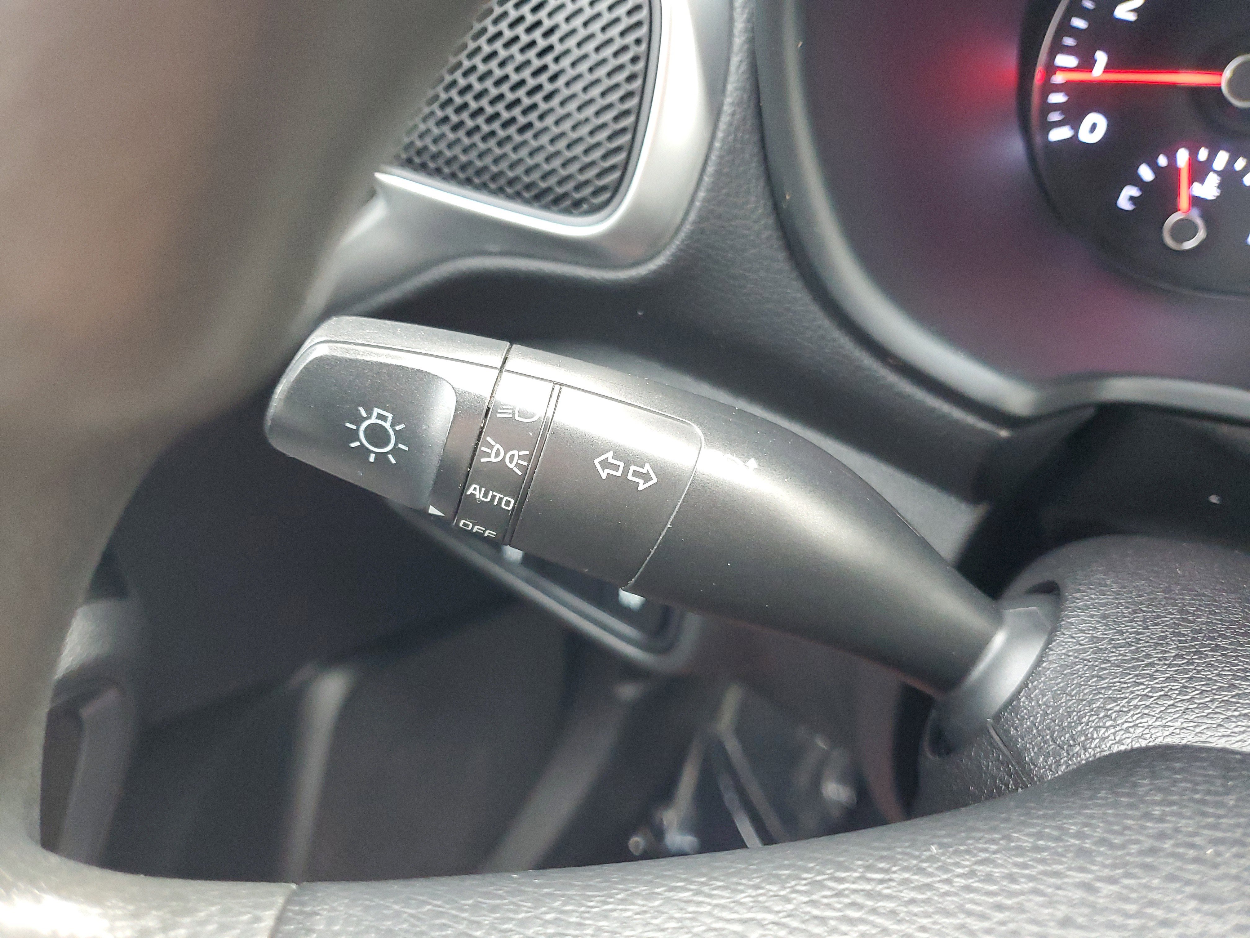 Certified 2021 Kia Soul S image 31