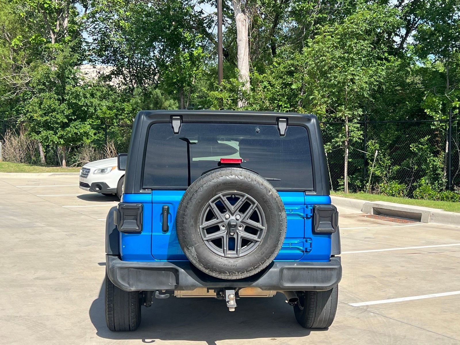 Used 2024 Jeep Wrangler Unlimited Sport AWD/4WD image 11