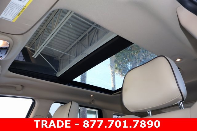 Used 2016 Jeep Grand Cherokee Overland image 27