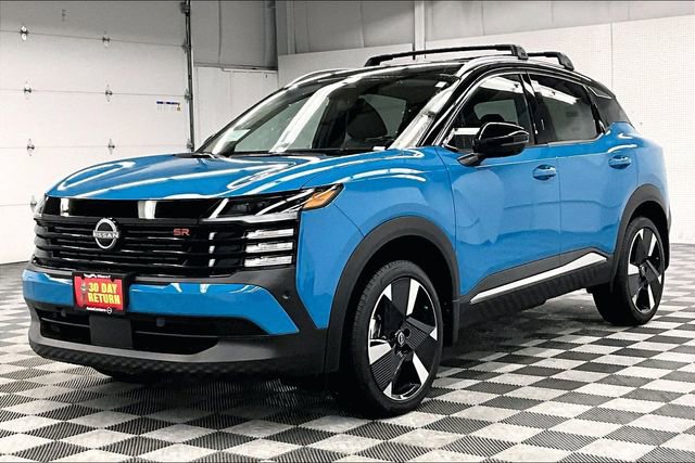 New 2026 Nissan Kicks SR w/ Cold Weather Package image 3