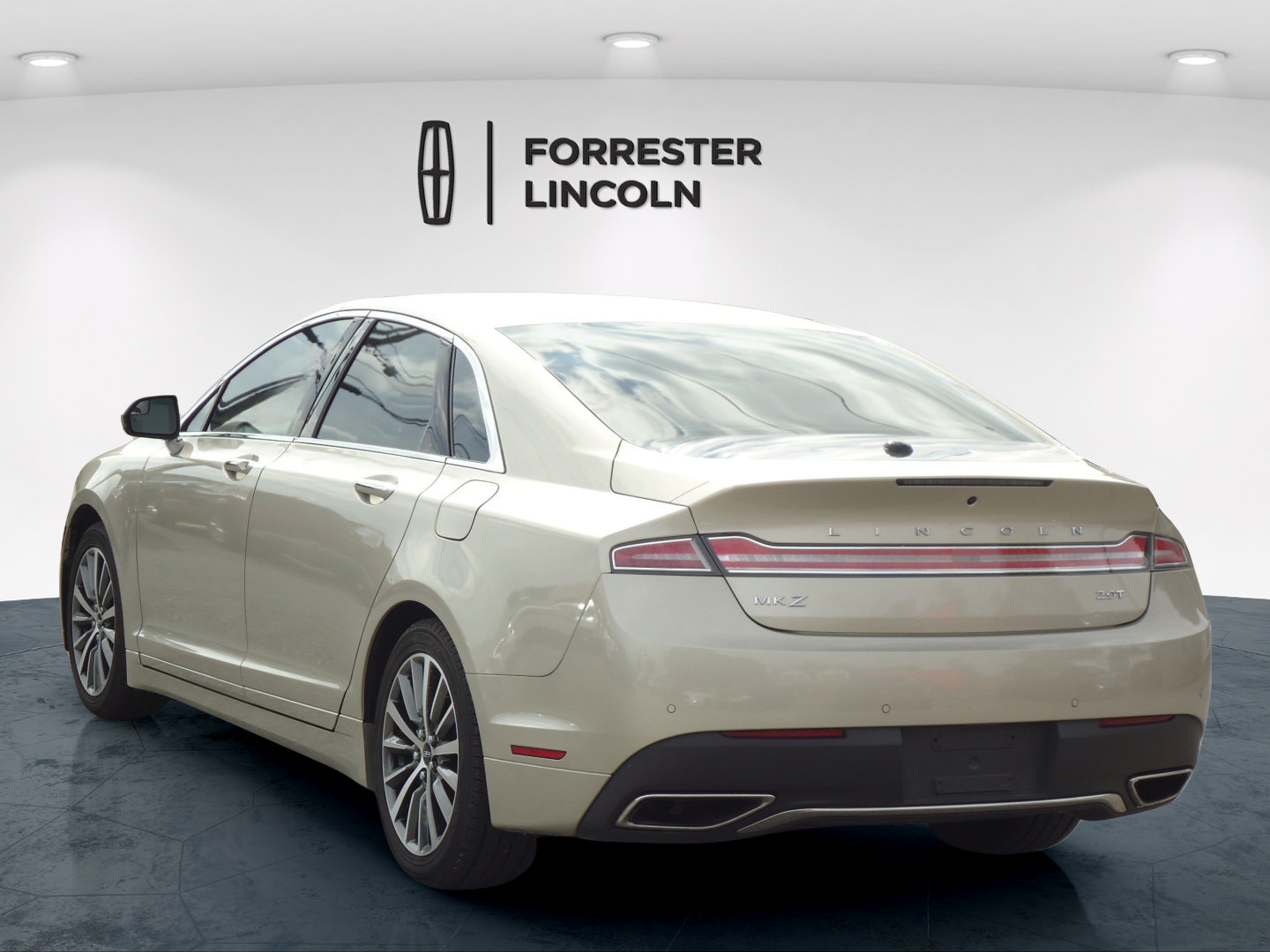 Used 2017 Lincoln MKZ Select FWD image 5