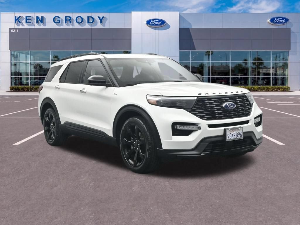 Certified 2023 Ford Explorer ST-Line w/ Class IV Trailer Tow Package