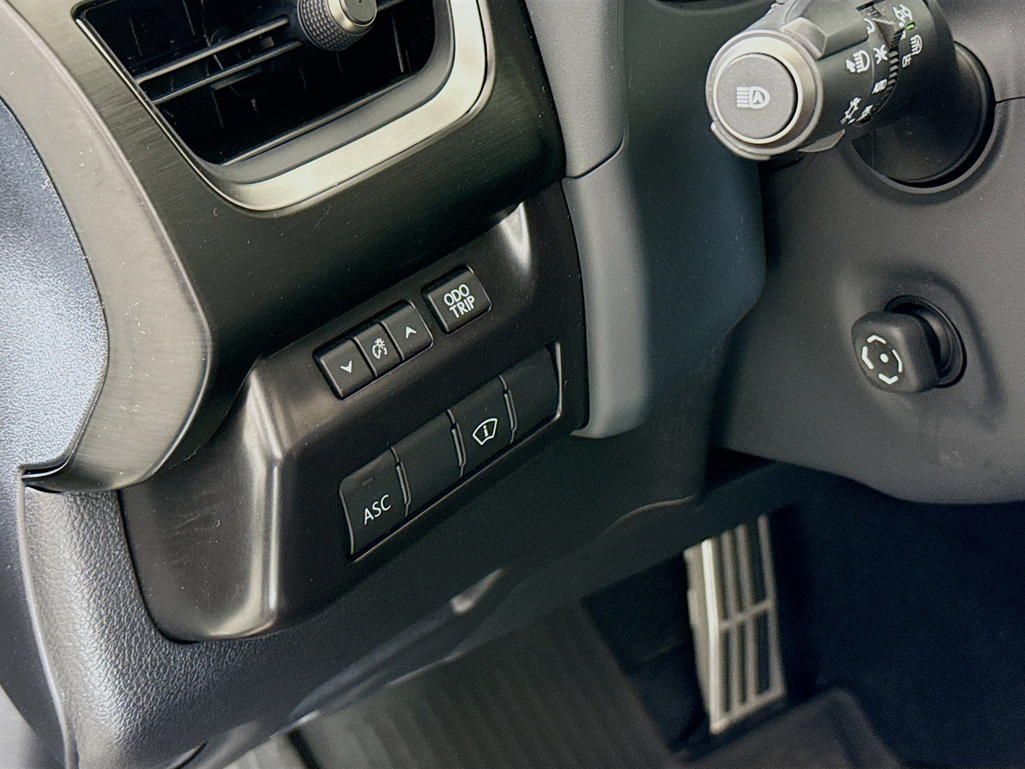 Used 2023 Lexus UX 250h F Sport image 10