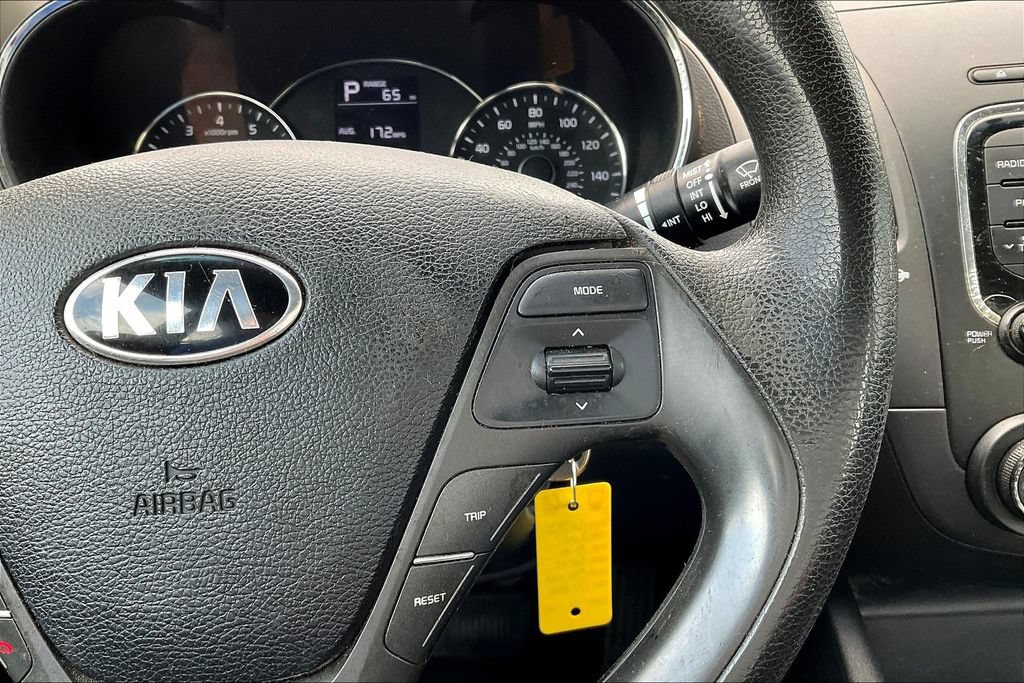 Used 2017 Kia Forte LX FWD image 11