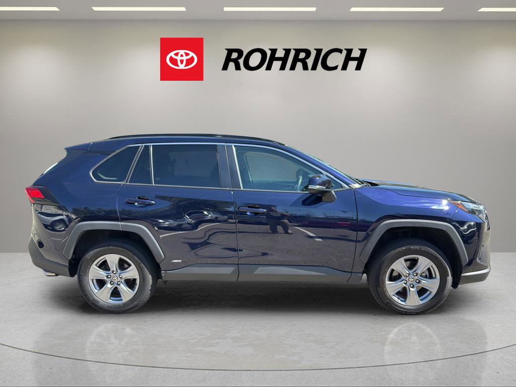 Used 2023 Toyota RAV4 XLE image 5