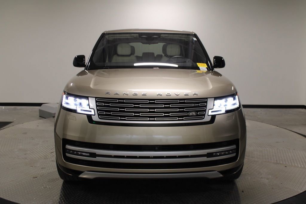 Used 2023 Land Rover Range Rover Autobiography image 10
