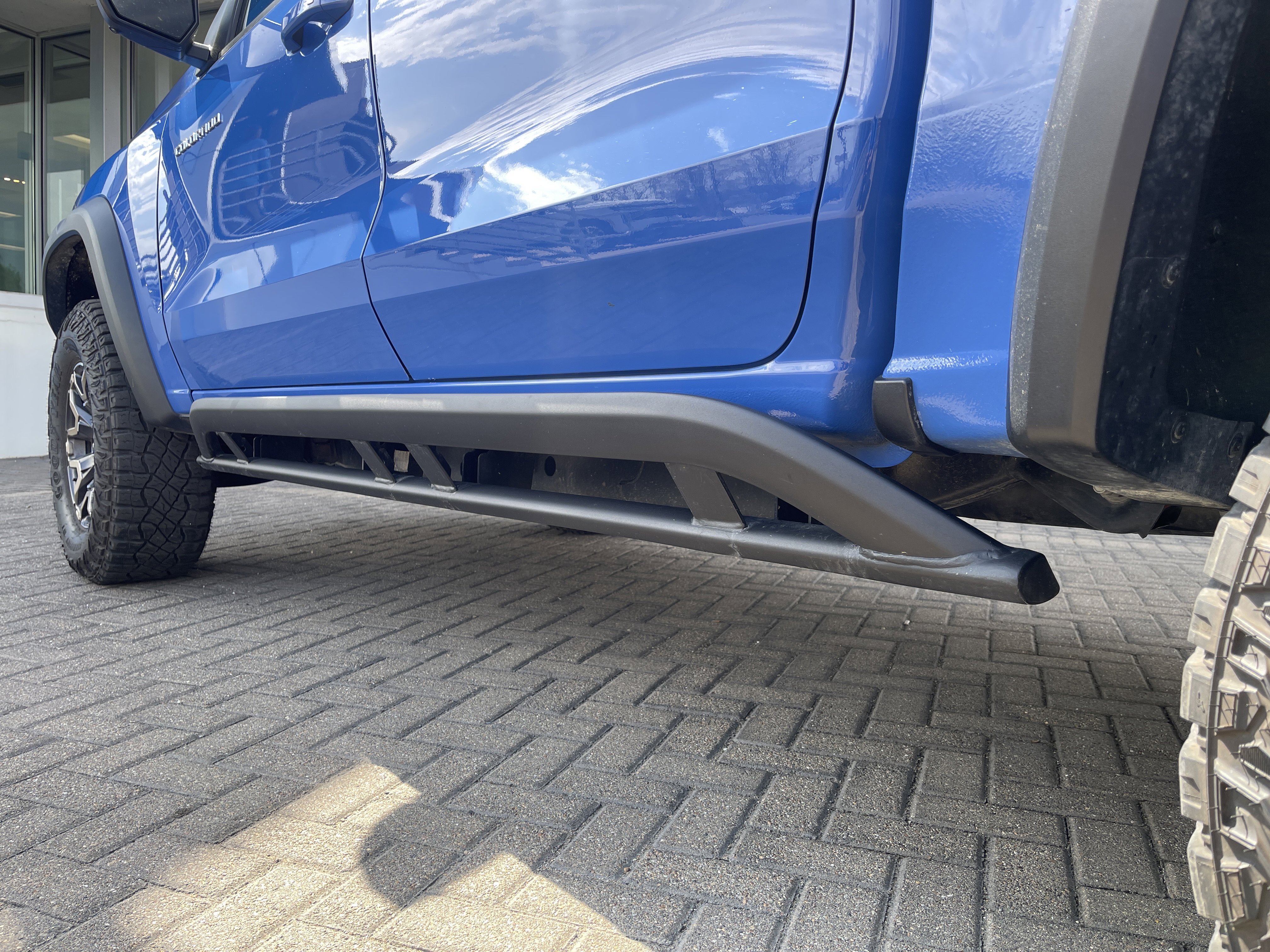 Used 2025 Chevrolet Colorado ZR2 w/ Technology Package image 15