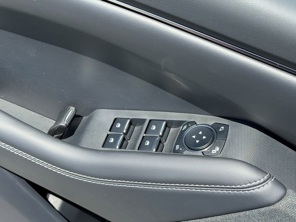 Used 2025 Ford Mustang Mach-E Premium AWD/4WD image 39