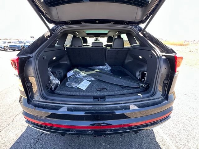 New 2026 Volkswagen Atlas Cross Sport SEL Premium R-Line image 17