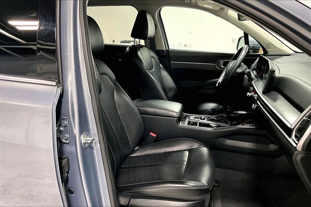 Used 2024 Kia Sorento S image 10