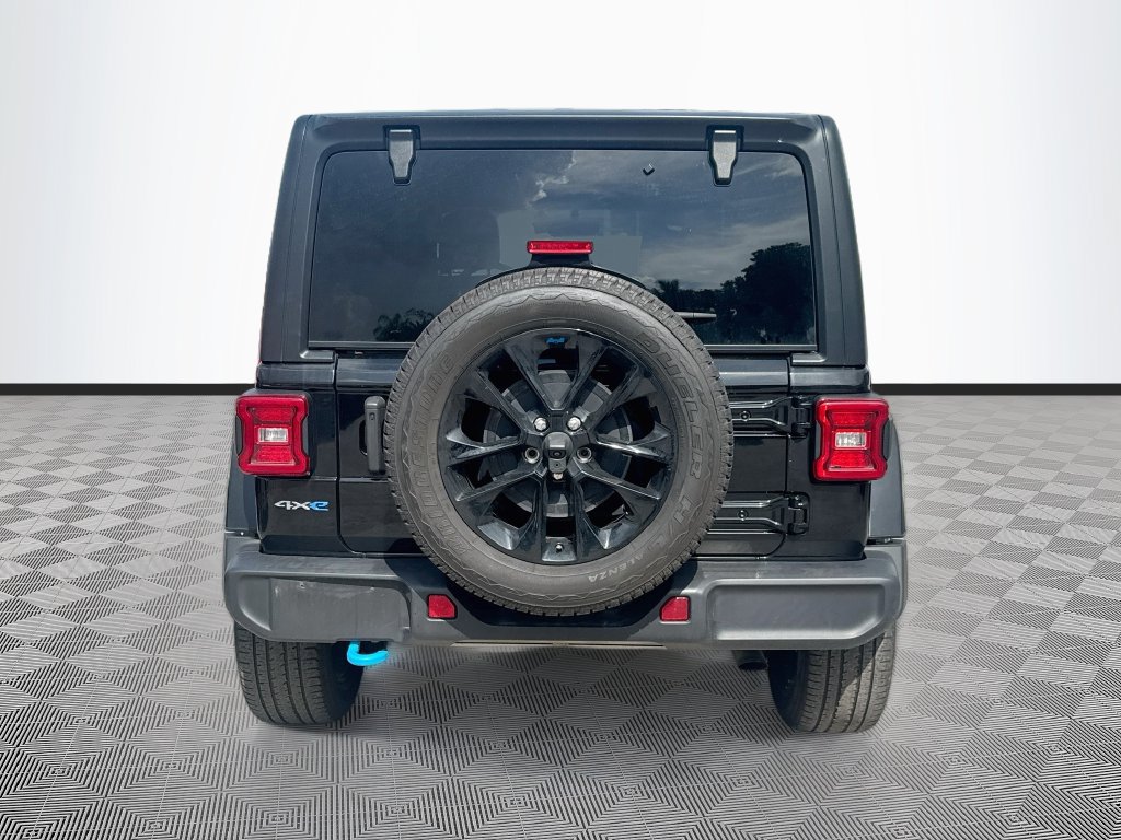 Certified 2023 Jeep Wrangler Unlimited Sahara w/ Cold Weather Group AWD/4WD image 7