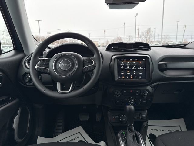 Used 2022 Jeep Renegade Latitude image 12