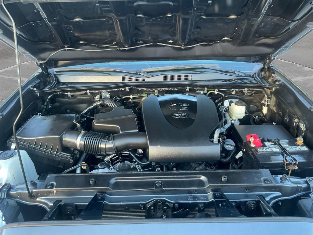 Used 2022 Toyota Tacoma SR image 18