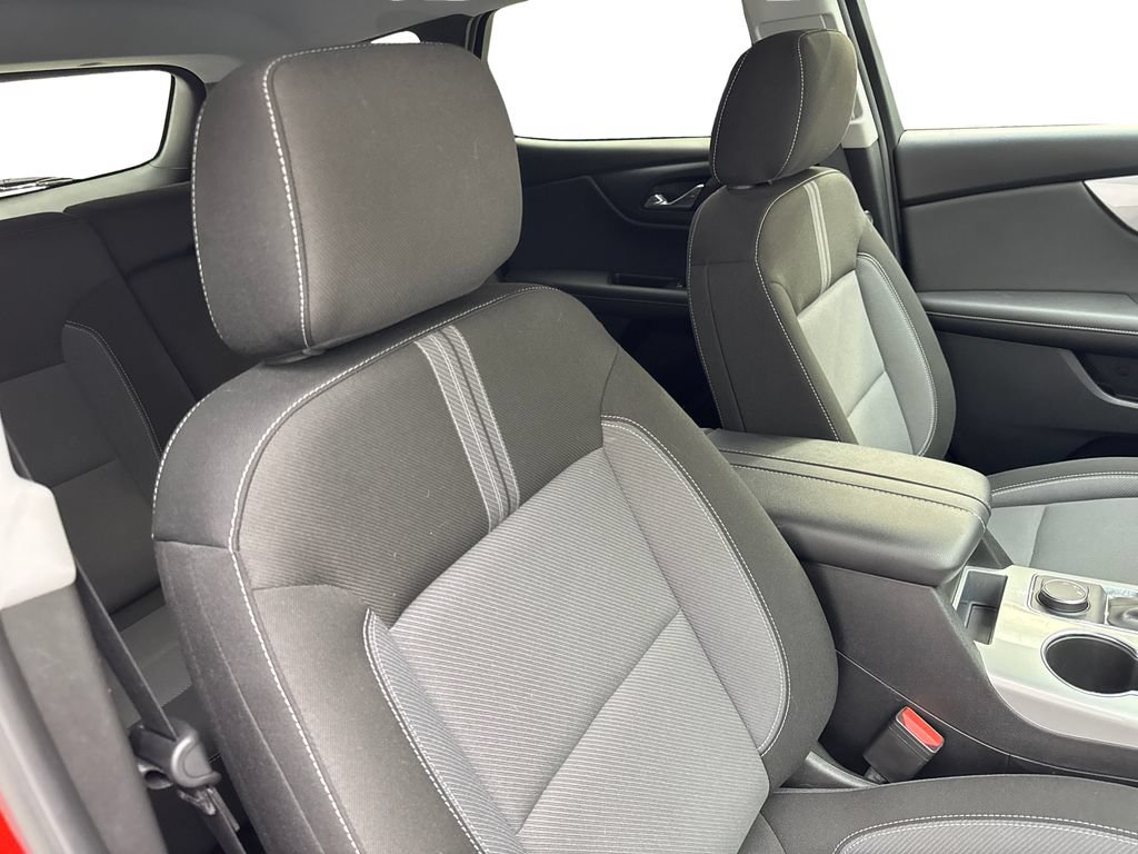 Used 2025 Chevrolet Blazer LT FWD image 44
