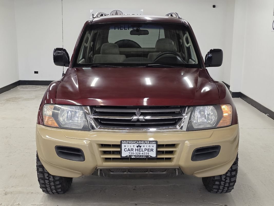 Used 2002 Mitsubishi Montero XLS AWD/4WD image 2