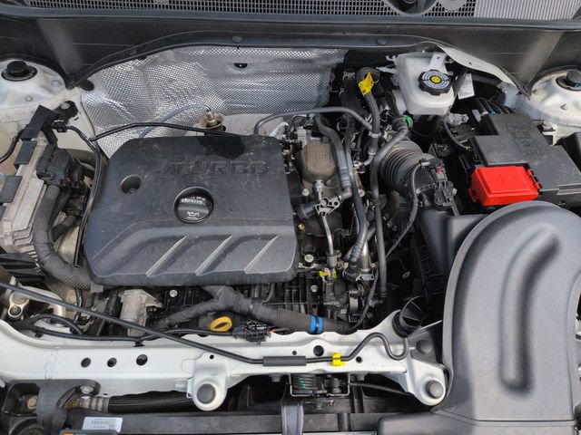 Used 2020 Buick Encore GX Essence w/ Experience Buick Package image 16