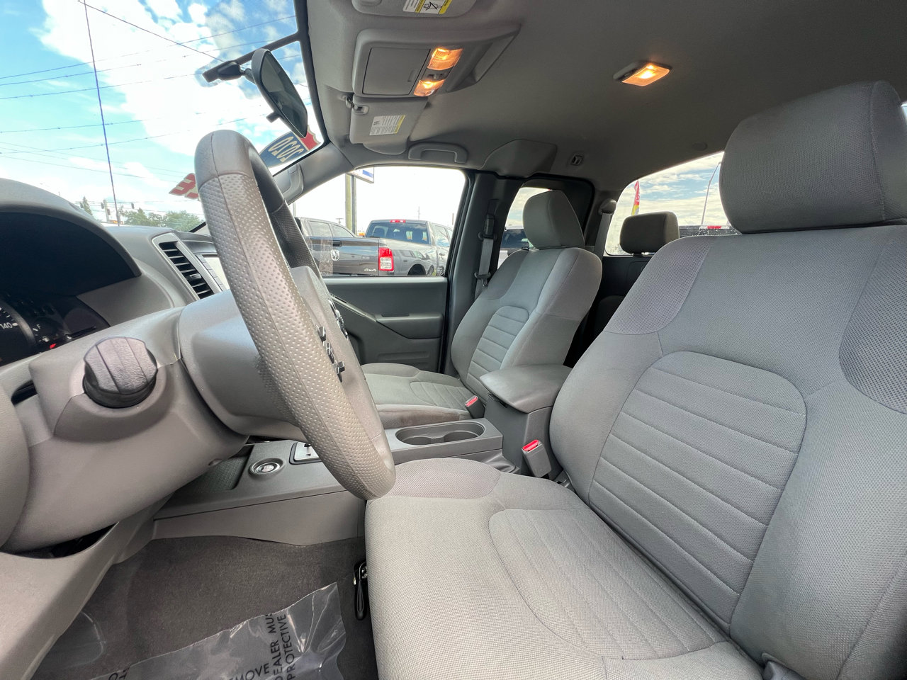 Used 2020 Nissan Frontier S w/ S Utility Package image 13