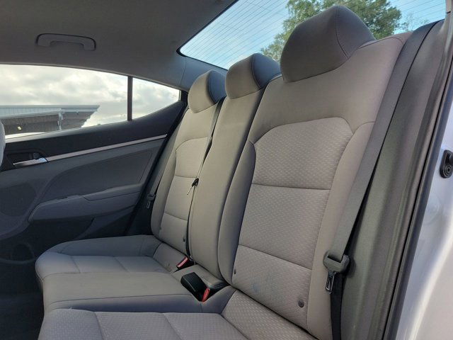 Used 2019 Hyundai Elantra SE image 20