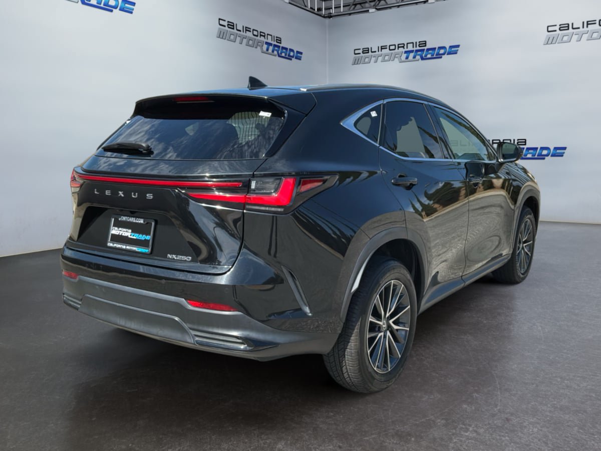 Used 2023 Lexus NX 250 FWD image 5