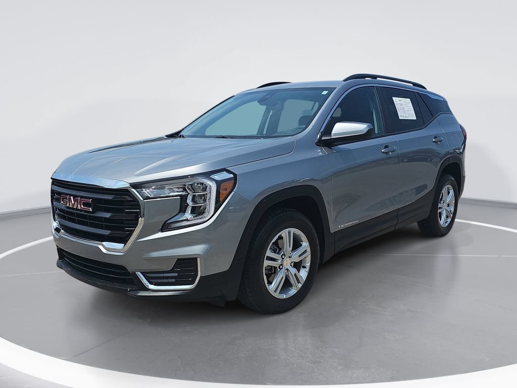 Certified 2024 GMC Terrain SLE w/ Driver Convenience Package AWD/4WD image 9